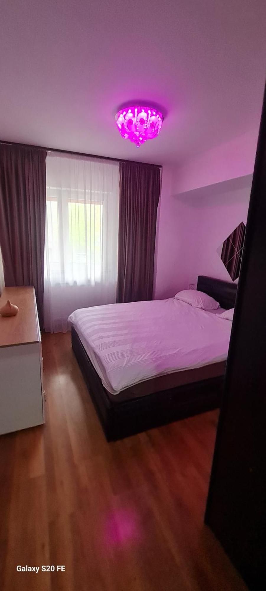 Apartament Regim Hotelier Elis Braşov Exterior foto